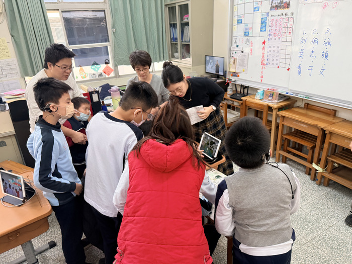2025/11/28-手語繪本專案-西屯區啟聰學校圖片