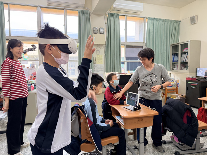 2025/11/28-手語繪本專案-西屯區啟聰學校圖片